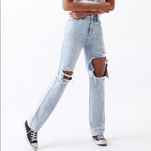 PacSun Light Wash 90s Boyfriend Jeans
